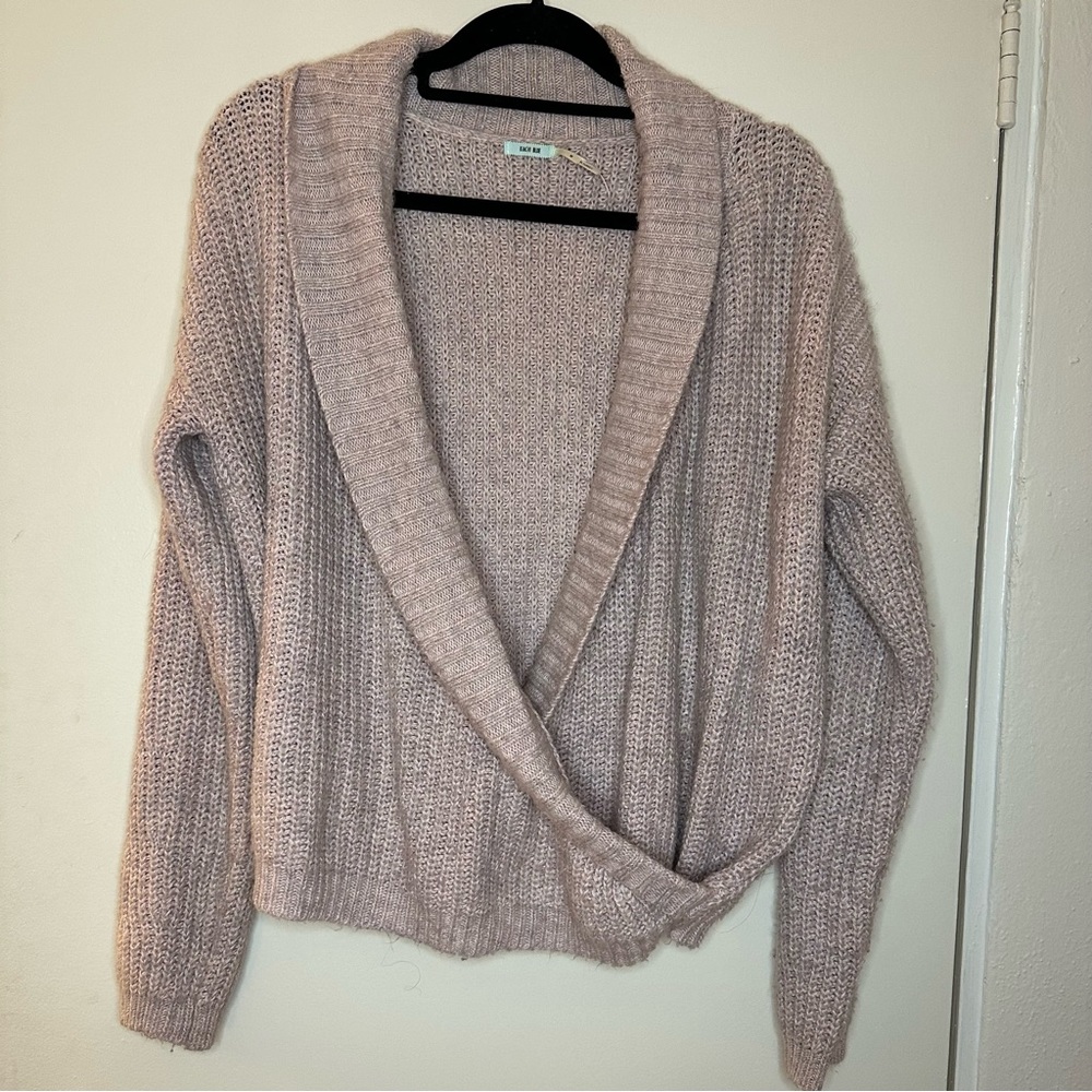 Kimchi blue women’s M sweater
